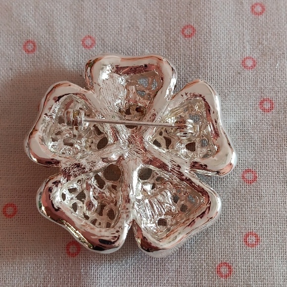 Silver Tone Red Rhinestone Brooch - Picture 5 of 6